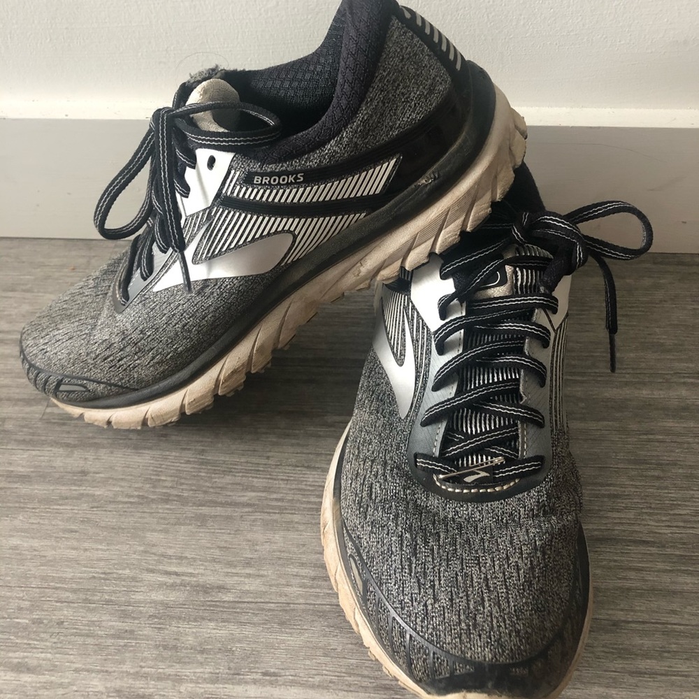 Brook’s running sneaker